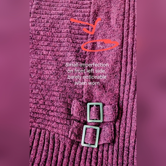 🎉Le Chateau size Medium burgundy/wine cowl neck sweater, used condition - Picture 6 of 14
